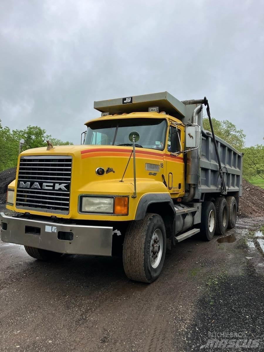 Mack CL713 Sklápače