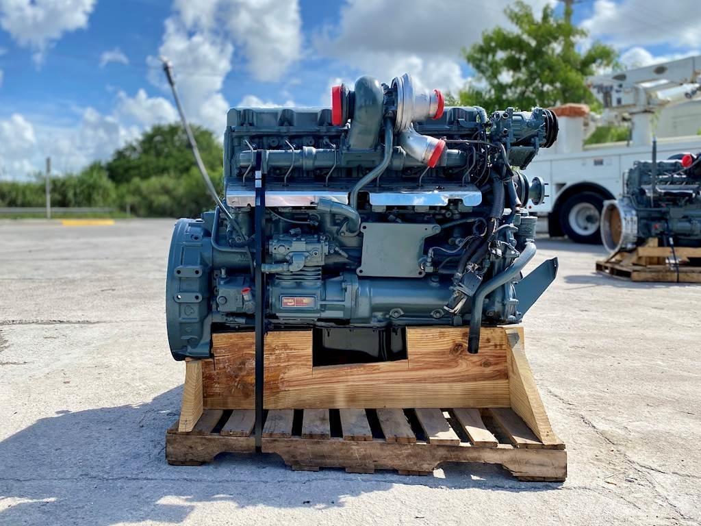 Mack E7 Motory