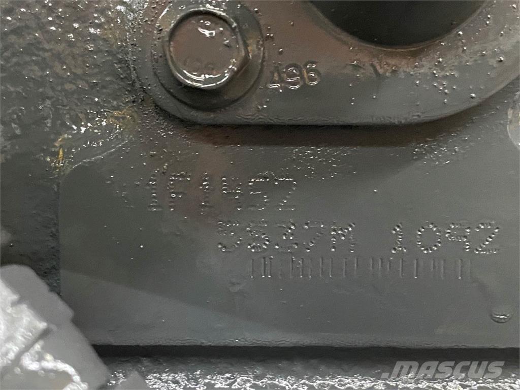 Mack E7 Motory
