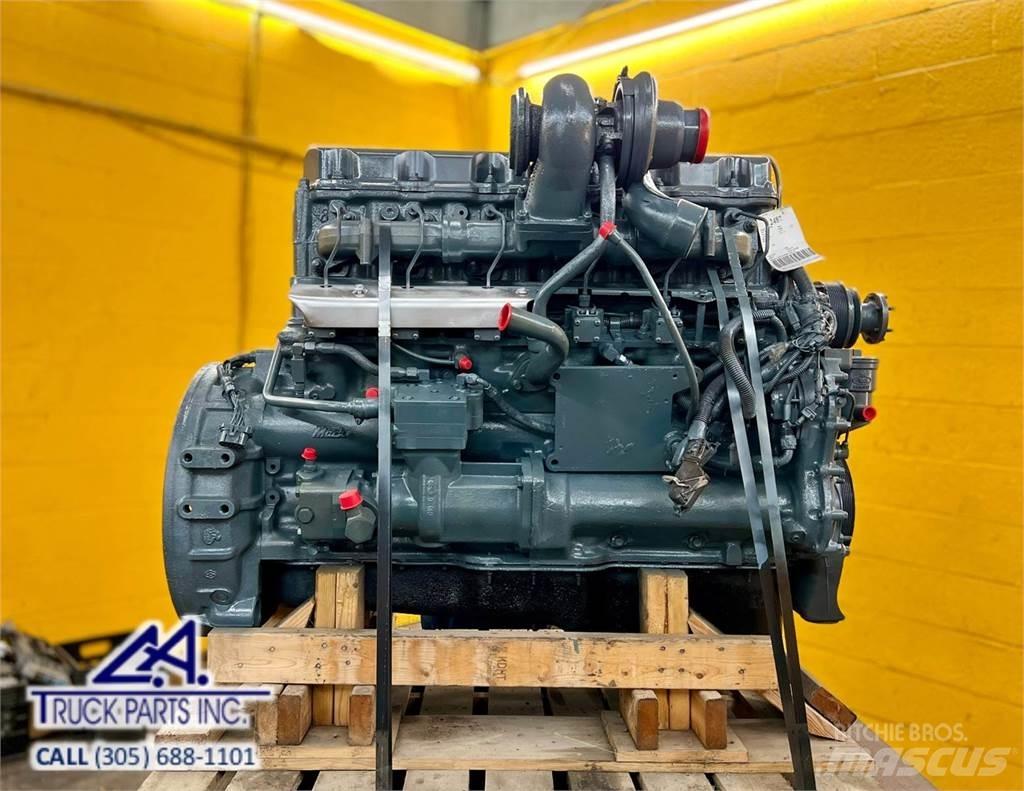 Mack E7 Motory