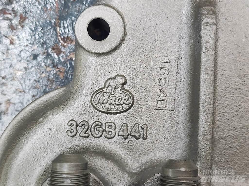 Mack E7 Motory