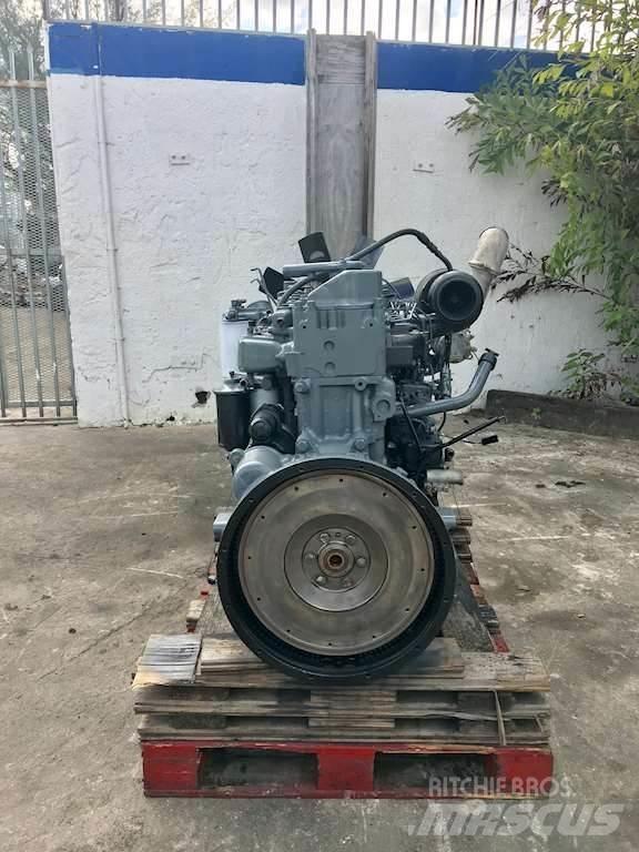 Mack E7 Motory