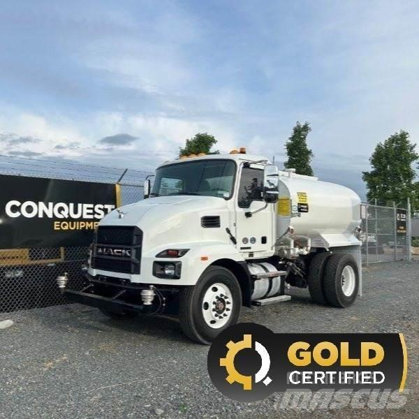 Mack MD642 Cisternové nákladné vozidlá