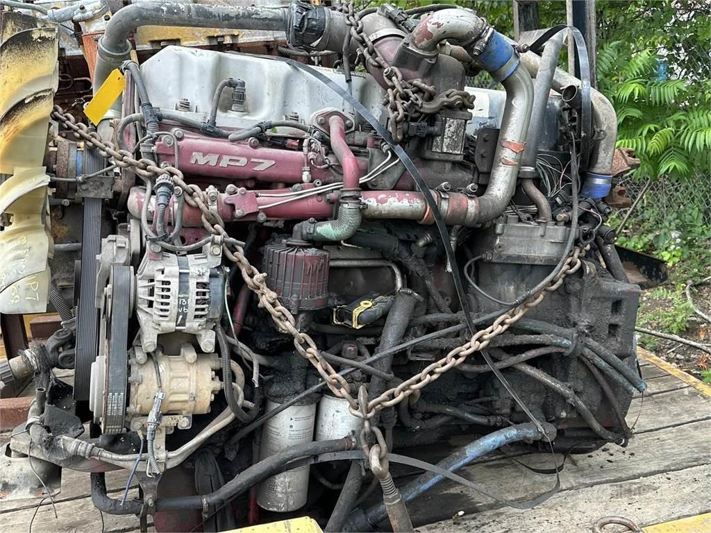 Mack MP7 Motory