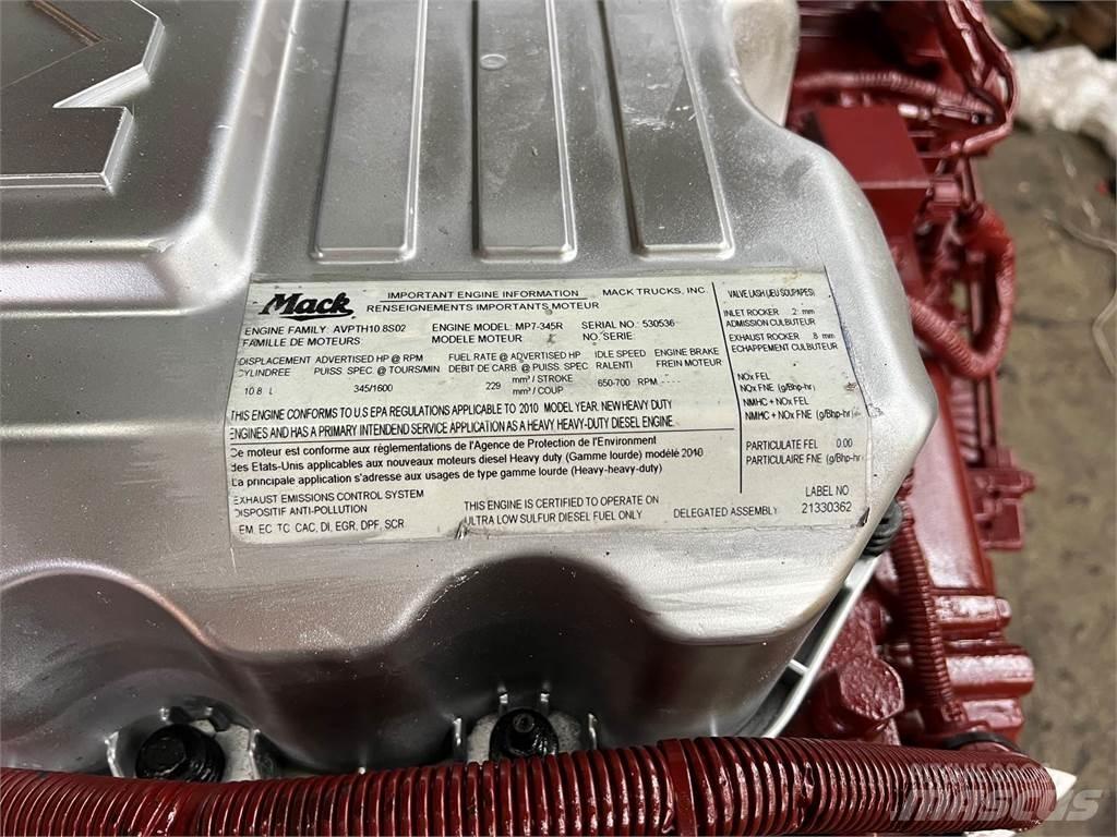Mack MP7 Motory