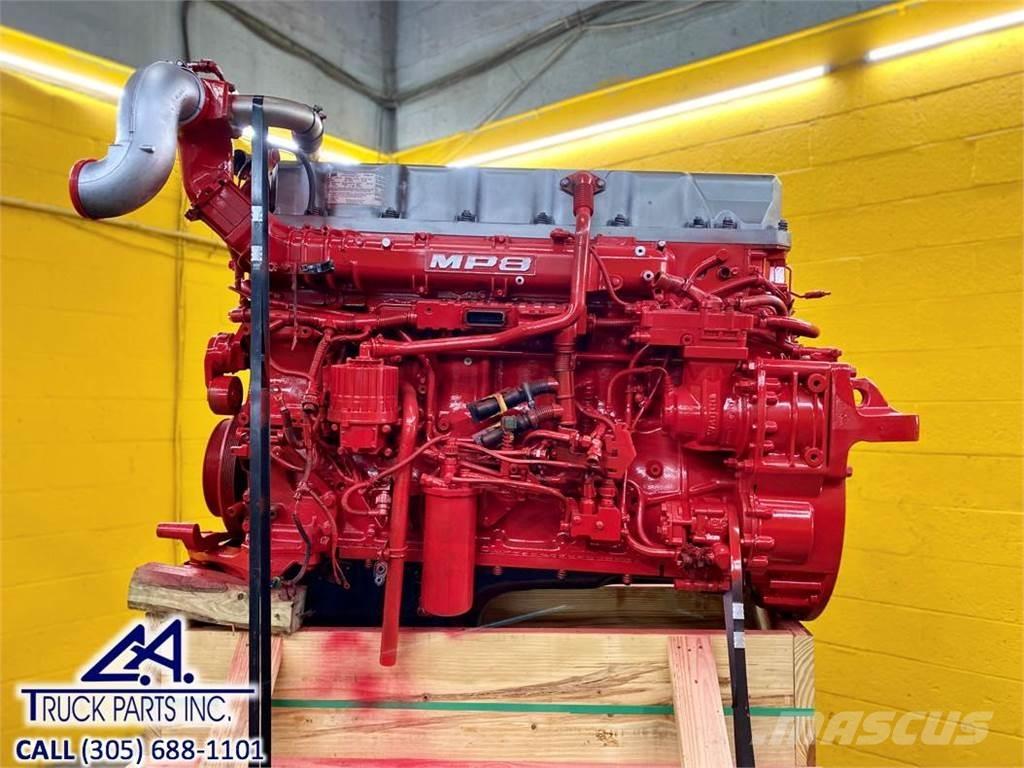 Mack MP8 Motory