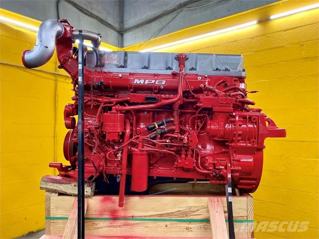 Mack MP8 Motory
