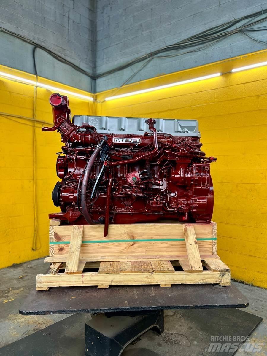 Mack MP8 Motory