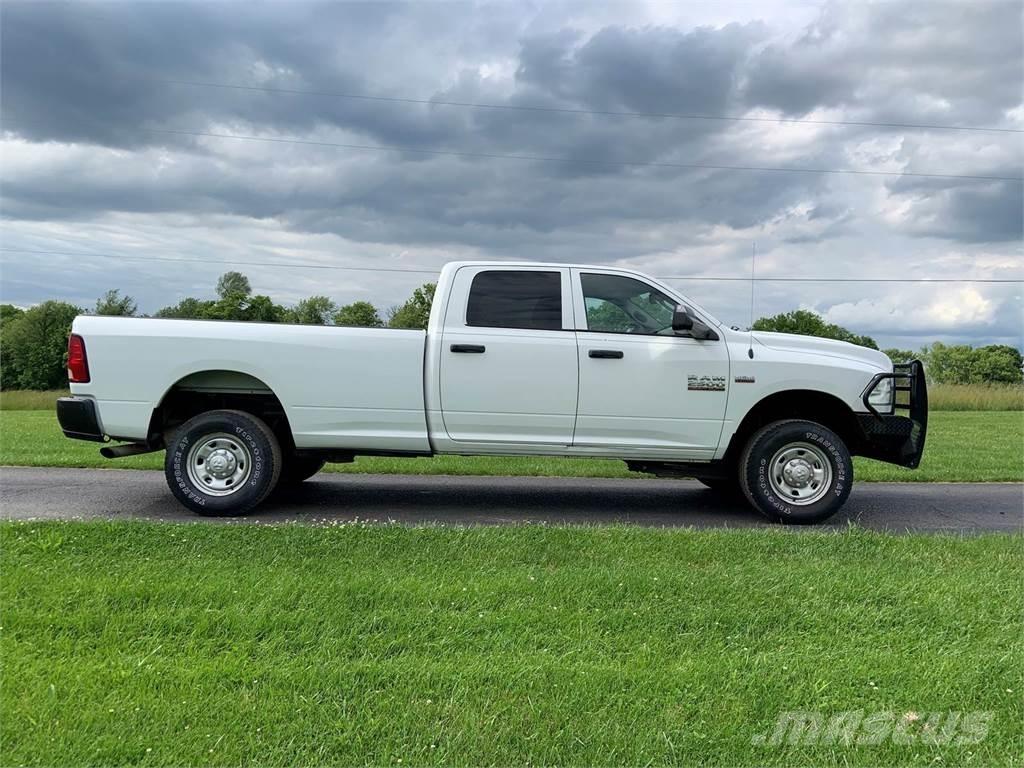 RAM 2500 Nakladacia/sklápacia bočnica