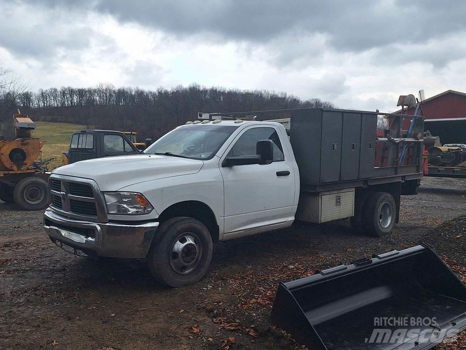 RAM 3500 Nakladacia/sklápacia bočnica