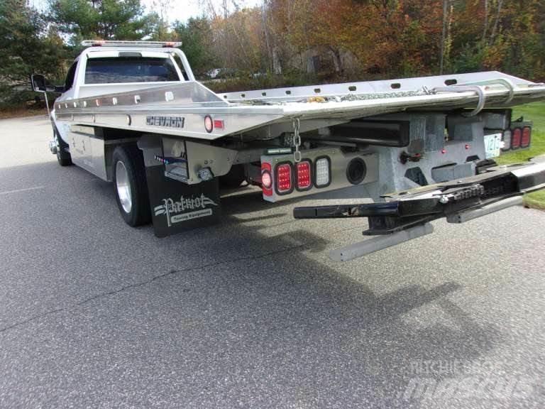 RAM 5500 Hákový nosič kontajnerov