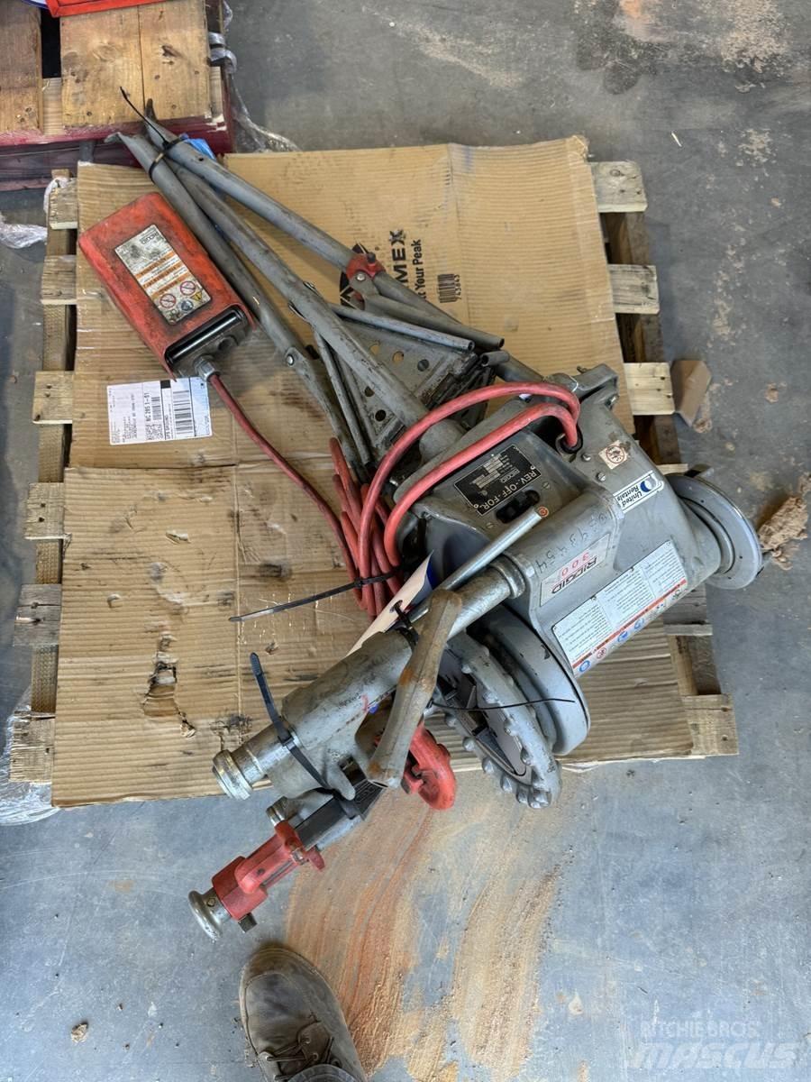  Ridgid 300 Ohýbačky trubiek