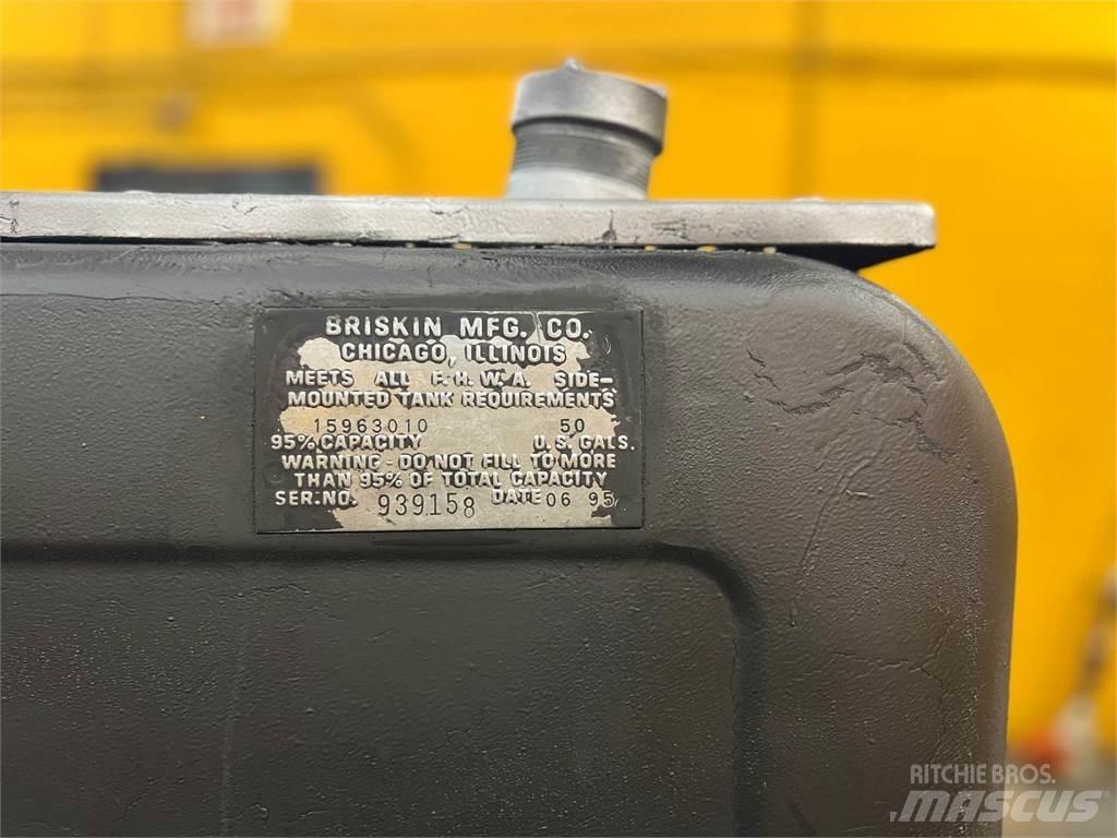  Unmarked Cisternové nákladné vozidlá