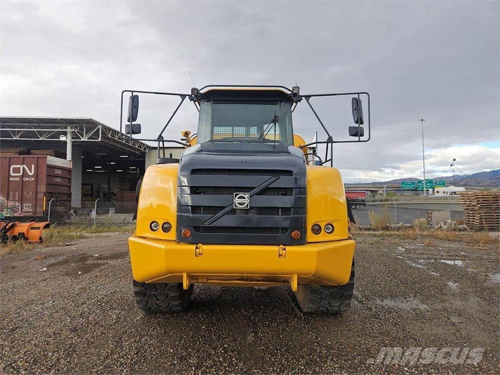 Volvo A40E Cisternové nákladné vozidlá