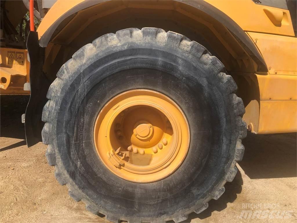 Volvo A40G Kĺbové nákladné autá