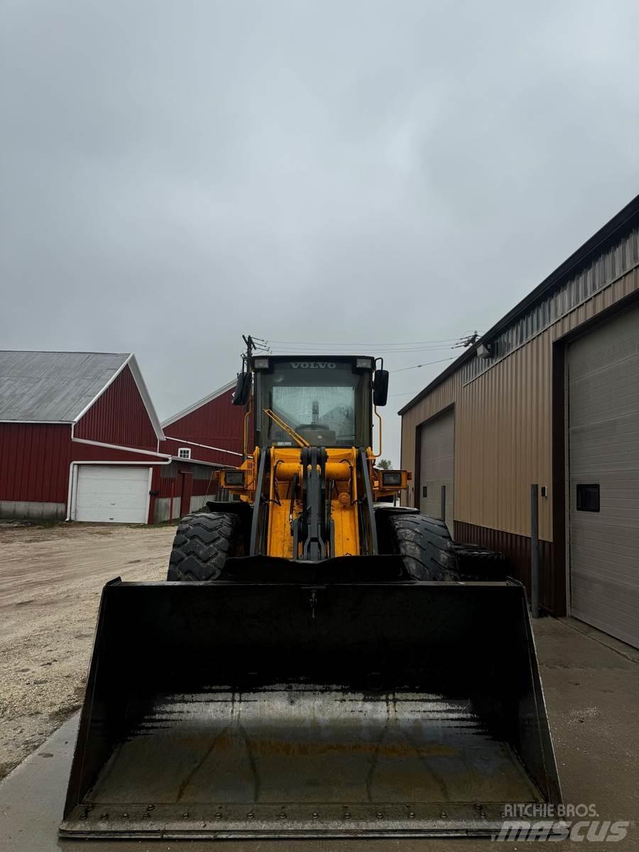 Volvo L70C Kolesové nakladače