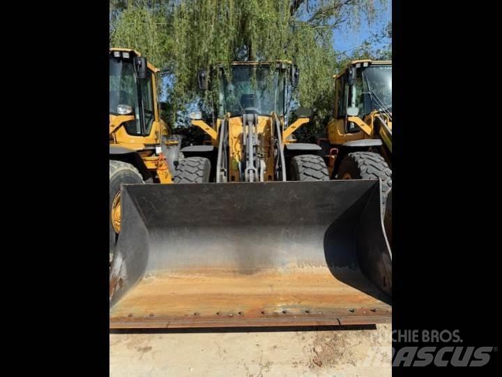 Volvo L70H Kolesové nakladače