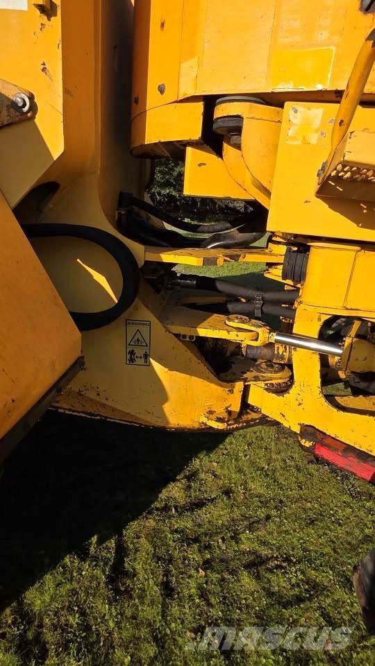 Volvo L90C Kolesové nakladače