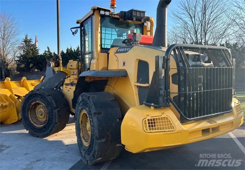 Volvo L90G Kolesové nakladače