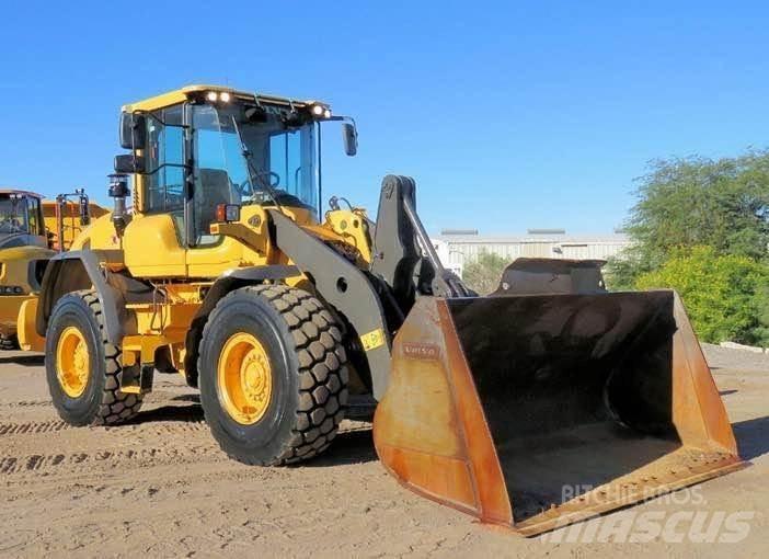 Volvo L90G Kolesové nakladače