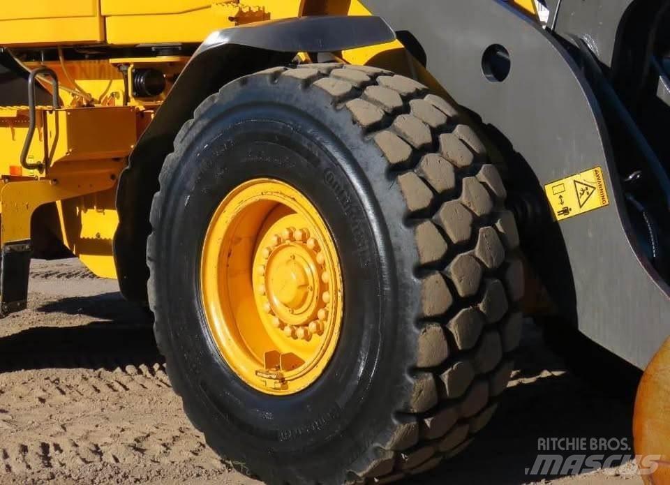 Volvo L90G Kolesové nakladače