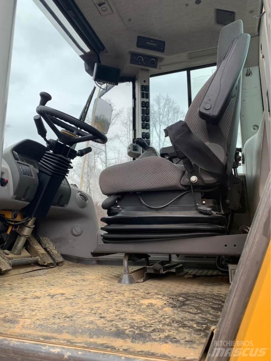 Volvo L90H Kolesové nakladače
