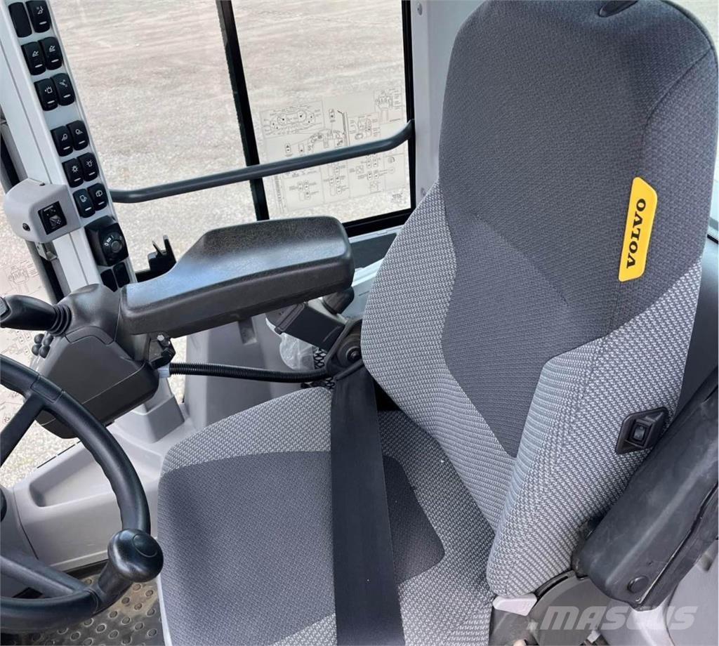 Volvo L90H Kolesové nakladače