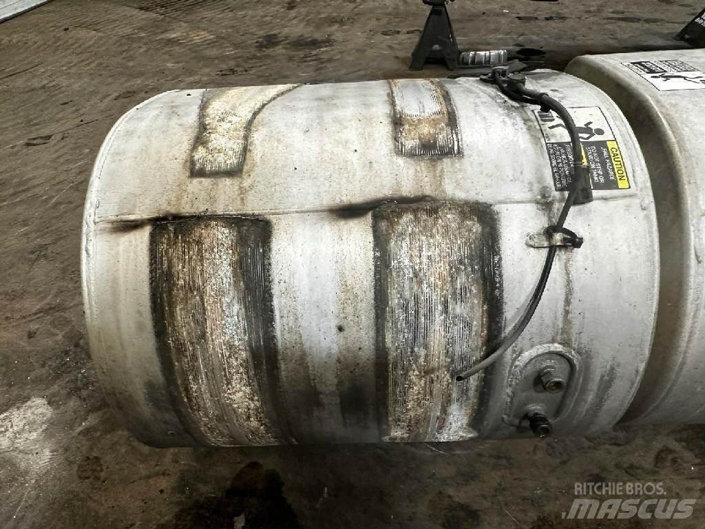 Volvo VNL Cisternové nákladné vozidlá