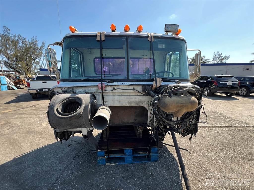 Volvo VNL Doprava – ostatné