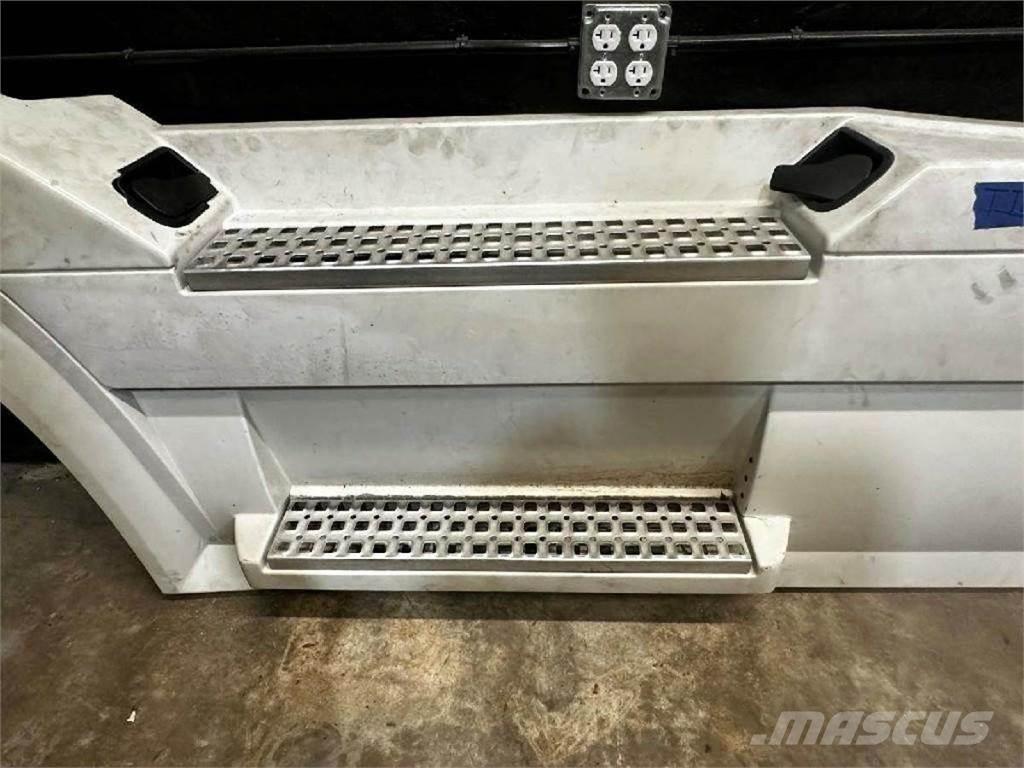 Volvo VNL Stavebníctvo - ostatné