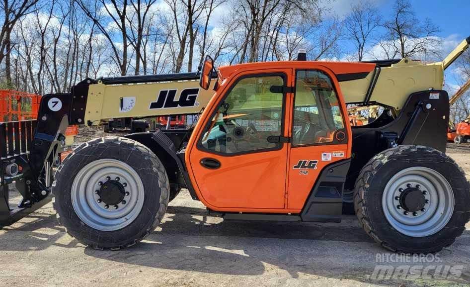 JLG 742 Teleskopické manipulátory