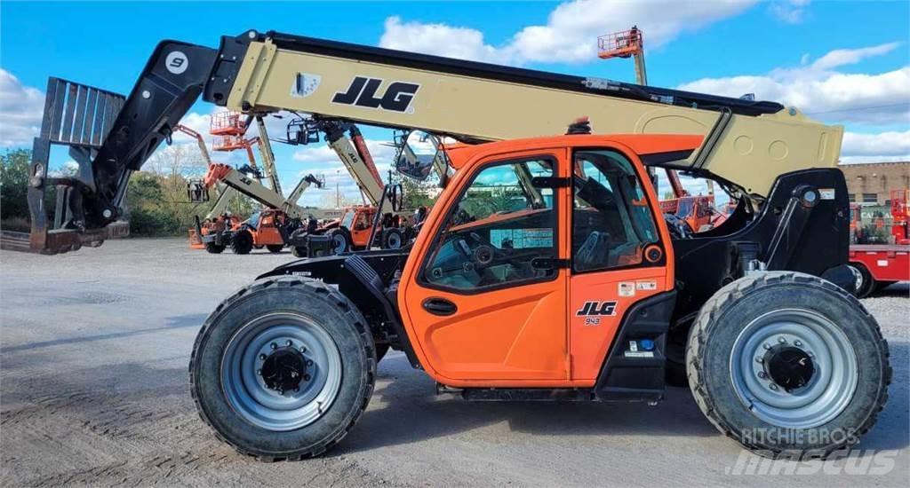 JLG 943 Teleskopické manipulátory