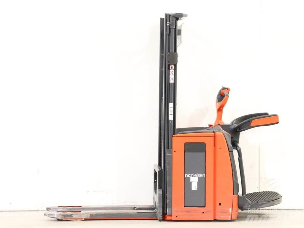 Linde D12AP/1173-01 Ručne vedené vysokozdvižné vozíky