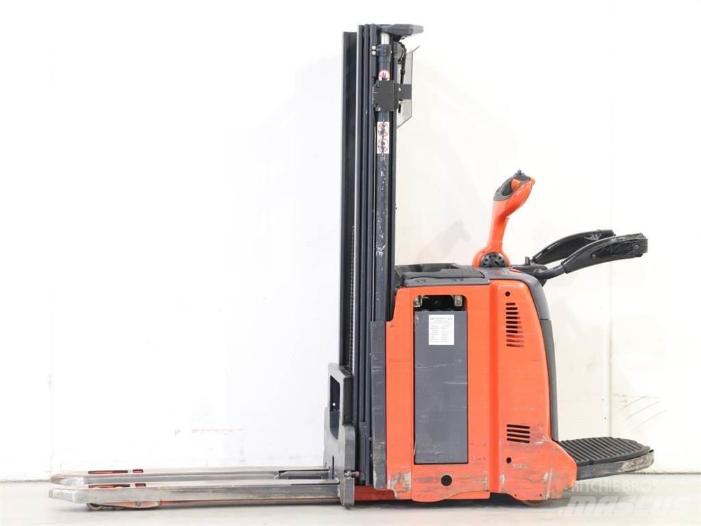 Linde D12AP/133 Ručne vedené vysokozdvižné vozíky