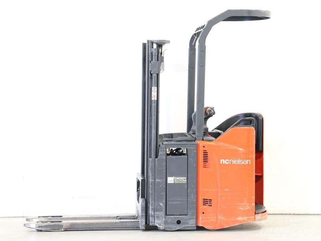 Linde D12SP/133 Ručne vedené vysokozdvižné vozíky