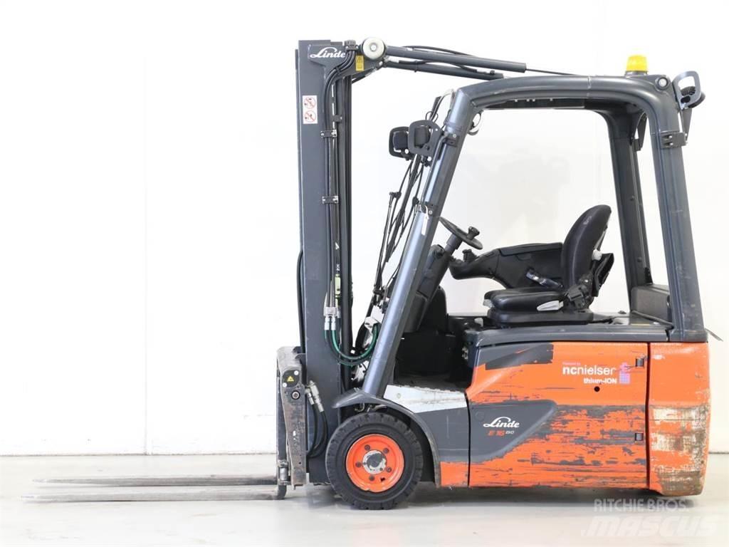 Linde E16/386-02 EVO Akumulátorové vozíky