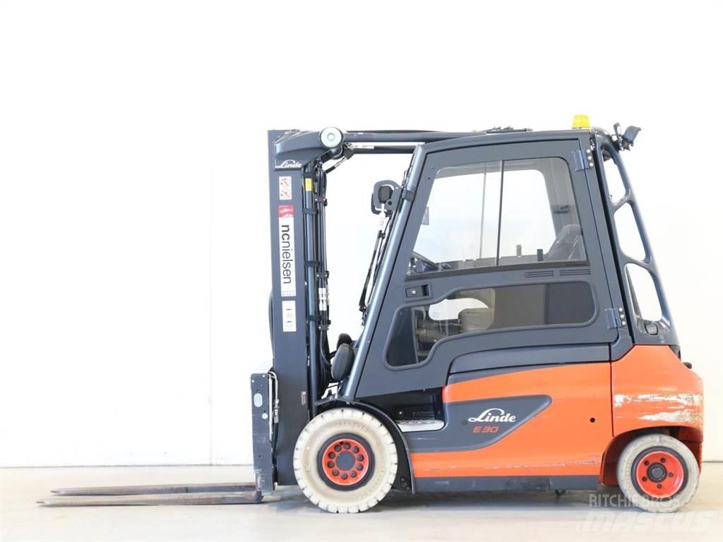 Linde E30/387 Akumulátorové vozíky