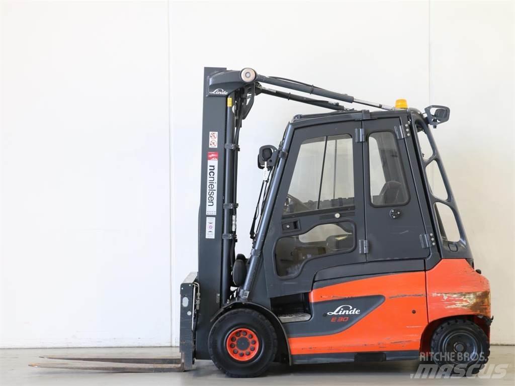 Linde E30/387 Akumulátorové vozíky