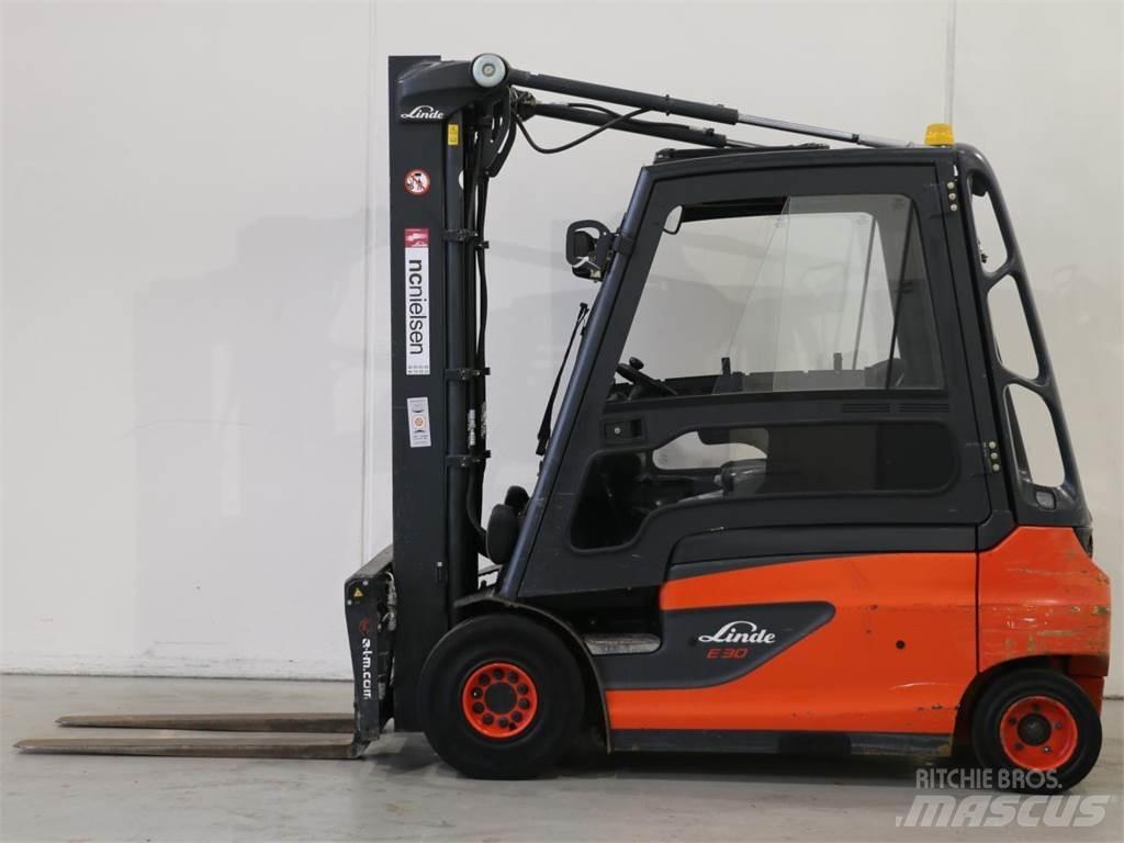 Linde E30L/387 Akumulátorové vozíky