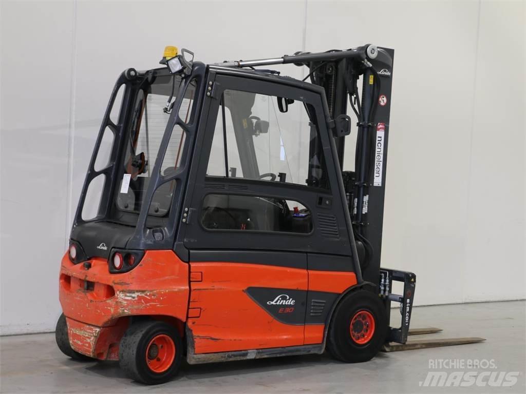 Linde E30L/387 Akumulátorové vozíky