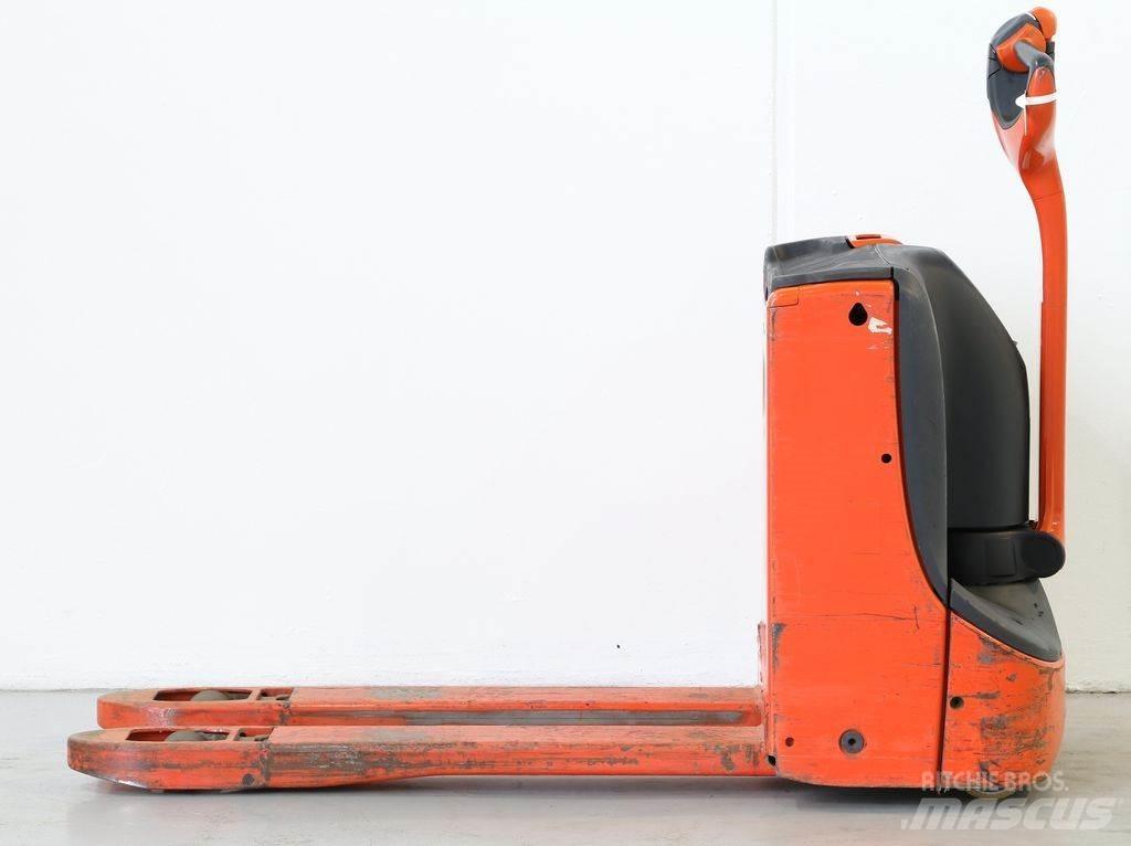 Linde T16/1152 Ručne vedené vysokozdvižné vozíky