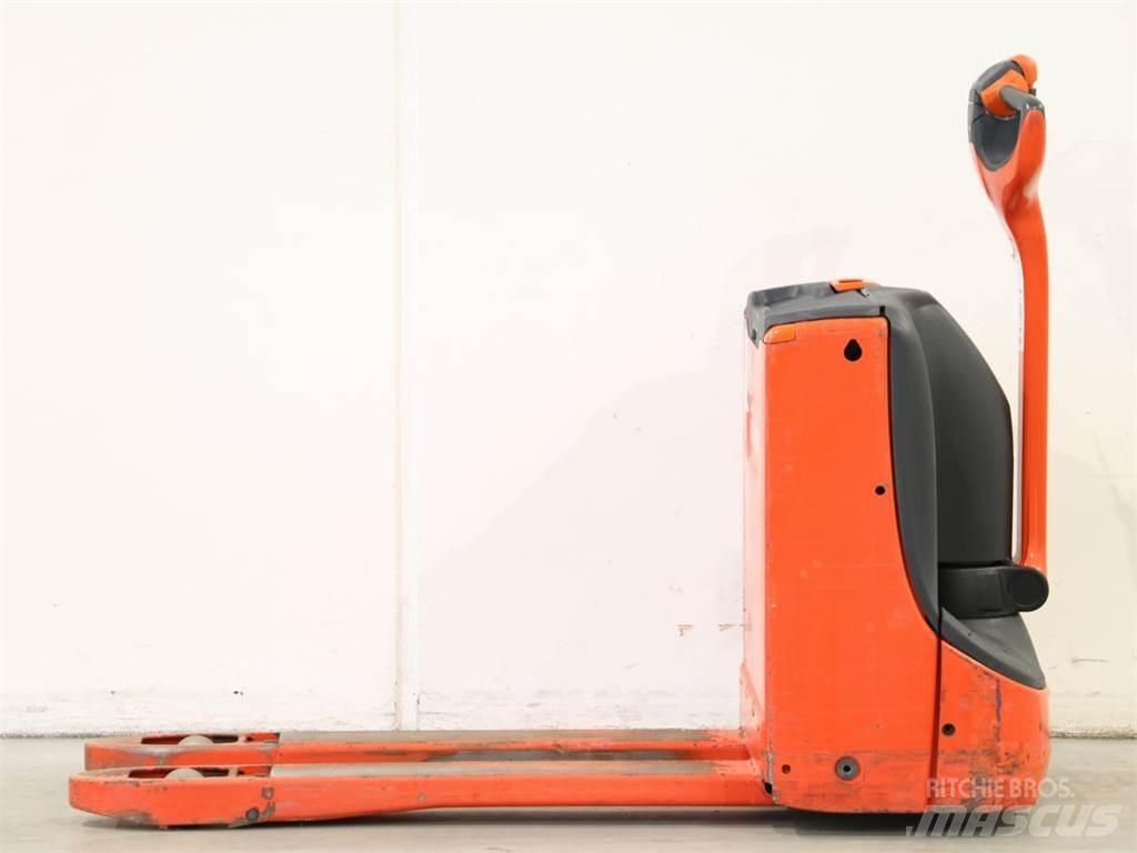 Linde T16/1152-00 Ručne vedené vysokozdvižné vozíky