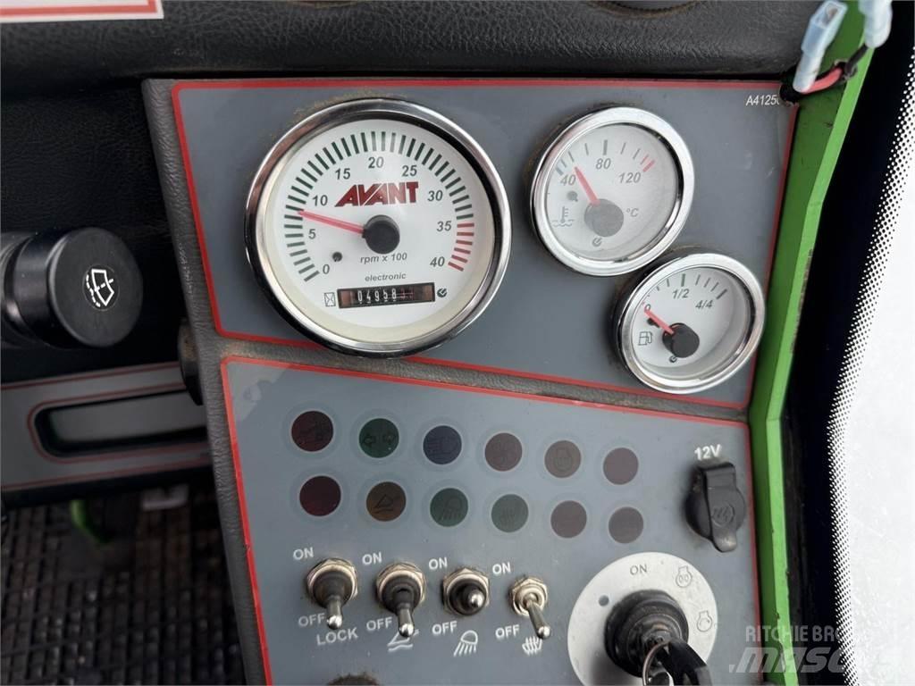 Avant 640 DLX Mininakladače