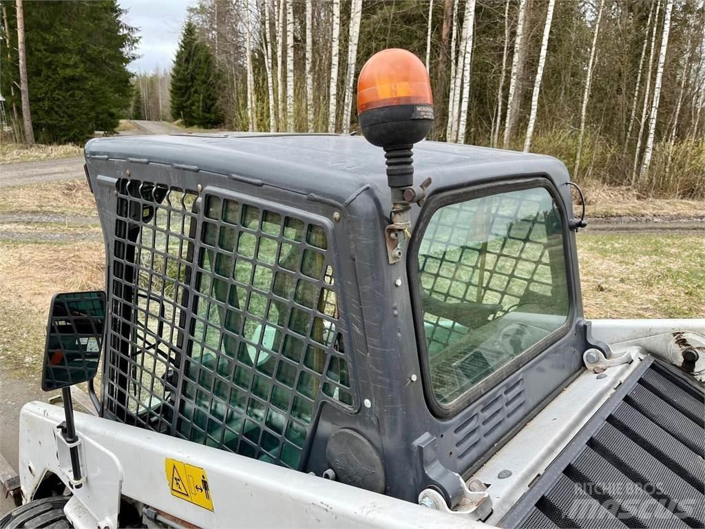 Bobcat S130 Šmykom riadené nakladače