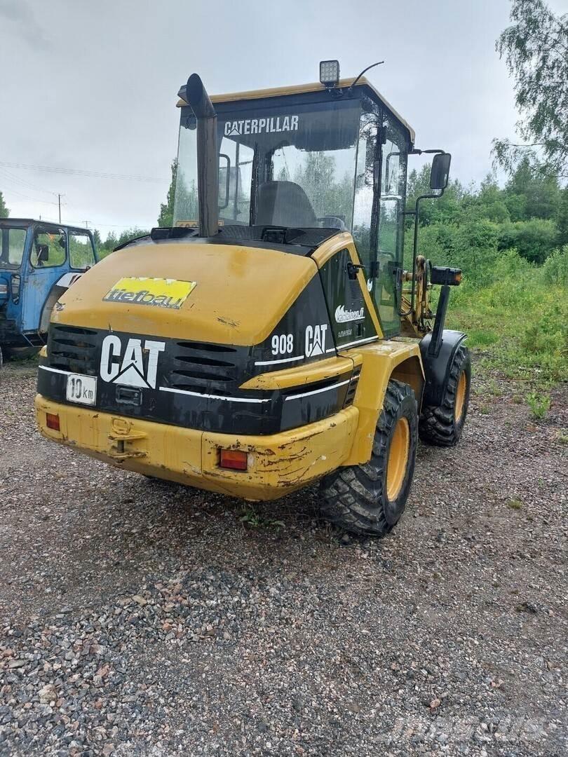 CAT 908 Kolesové nakladače