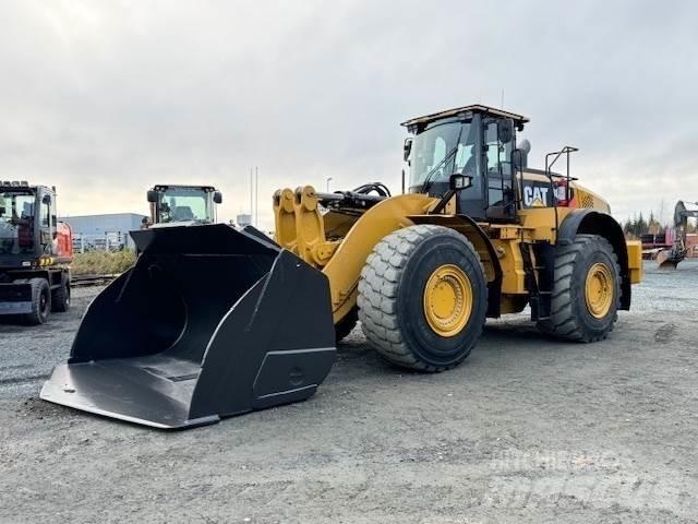 CAT 982M Kolesové nakladače