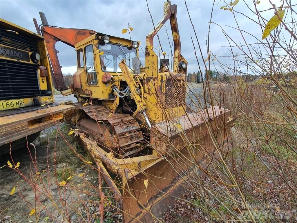 CAT D4D Pásové dozéry