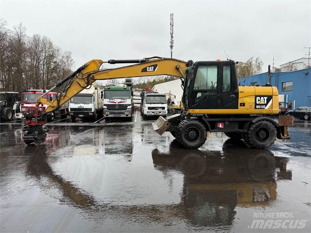 CAT M313 D Kolesové rýpadlá