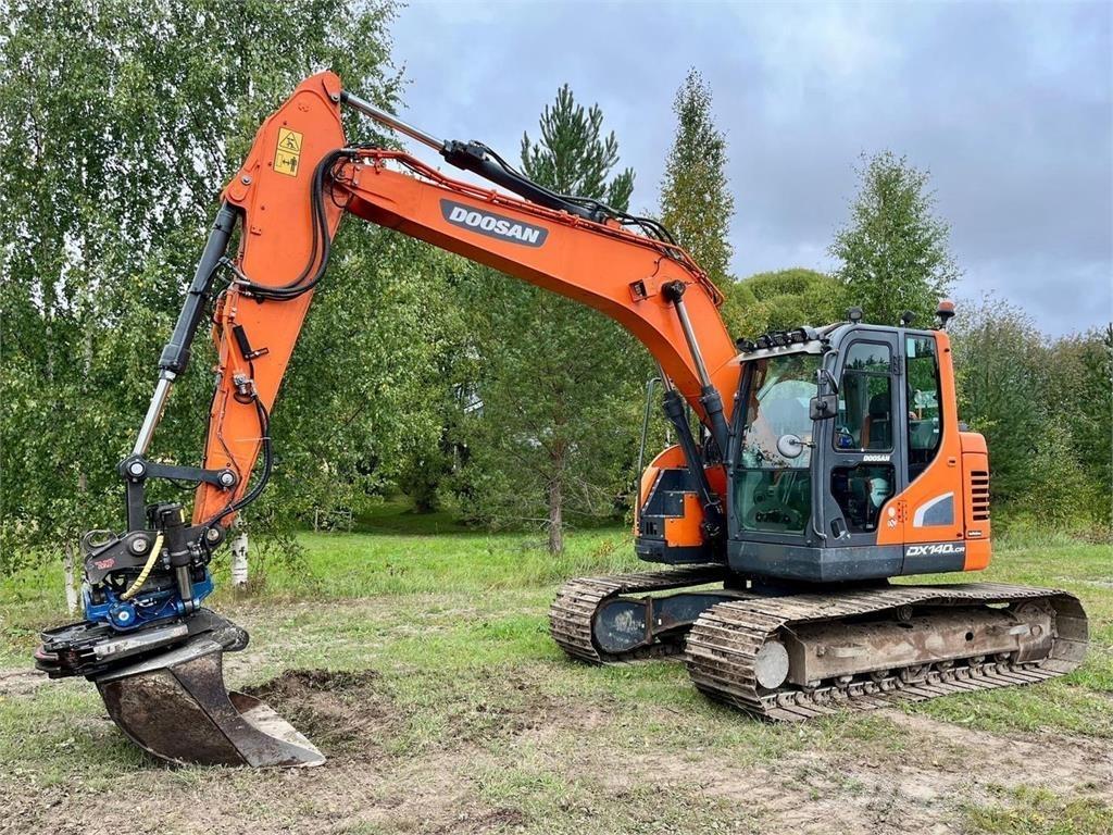 Doosan DX140LC Pásové rýpadlá