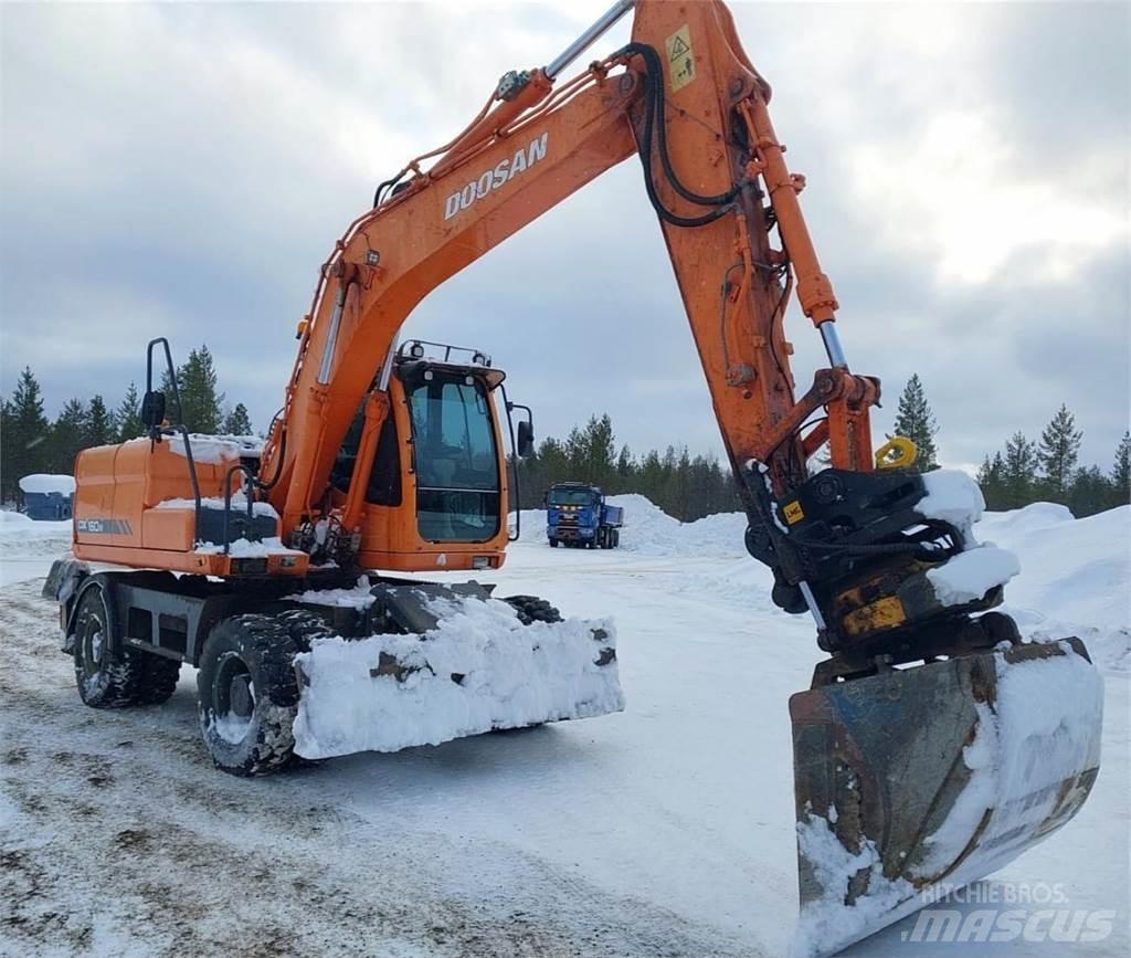 Doosan DX160W Pásové rýpadlá